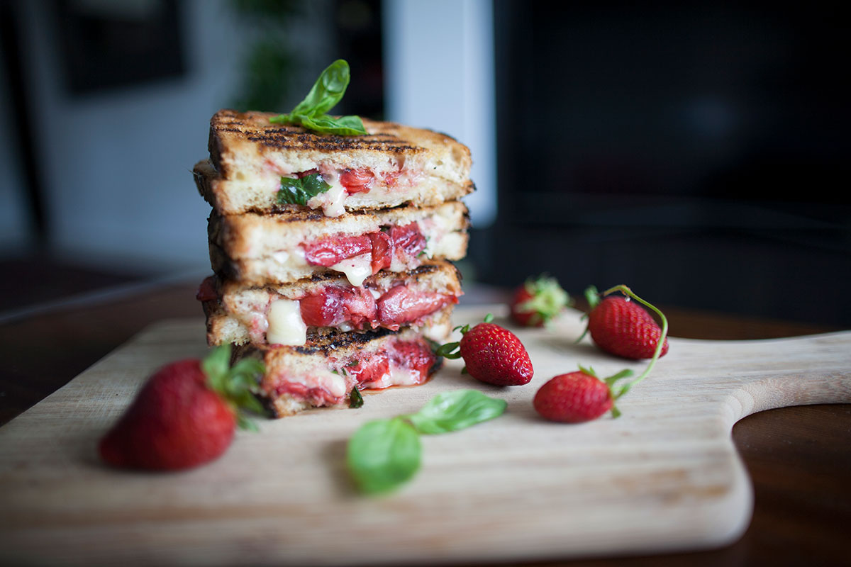Oven-roasted strawberry and brie toastie