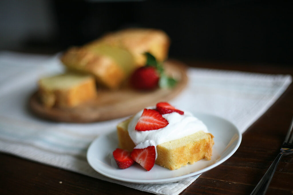 lemon pound cake with strawberries and cream